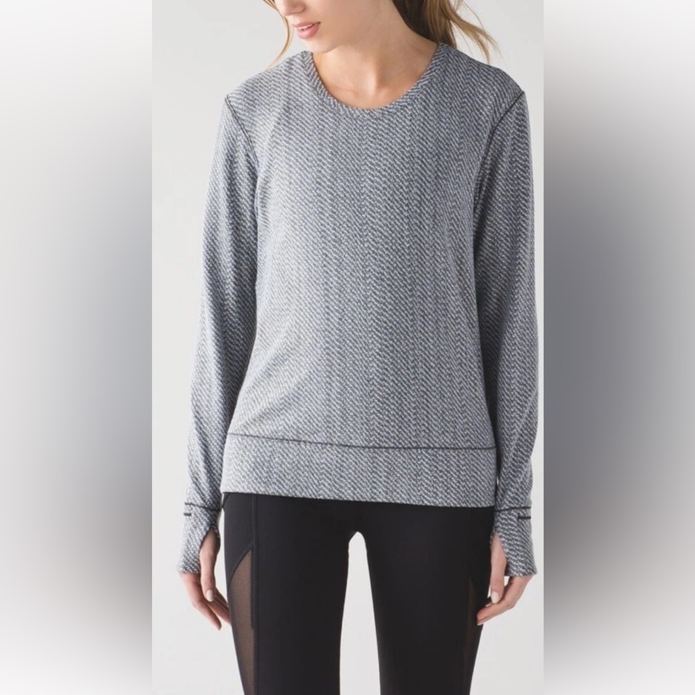 LULULEMON Rush Hour Long Sleeve Hazy Heather Gray Thumbholes Run Women's 4